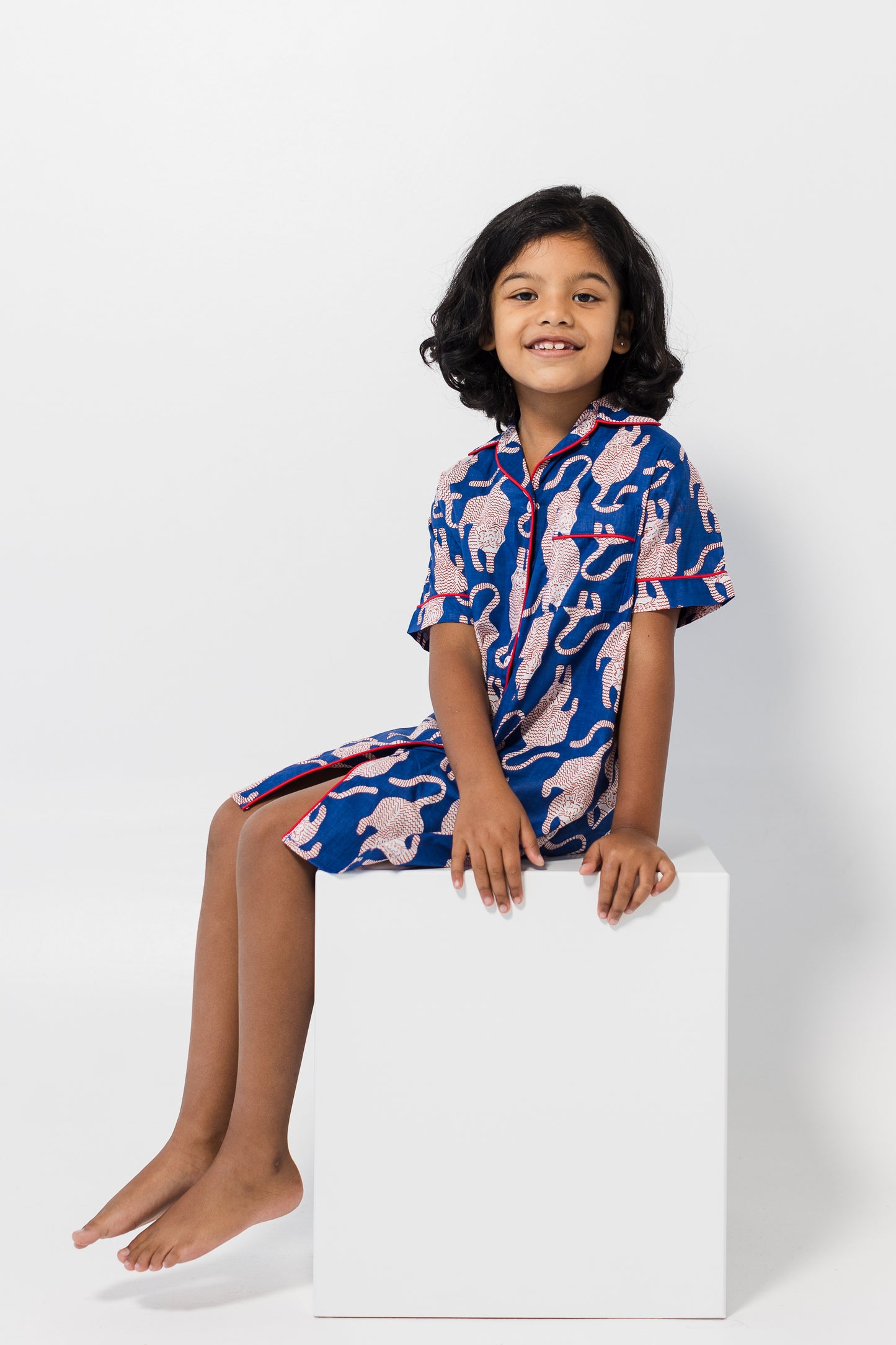 Girls sleep dress - Blue tiger