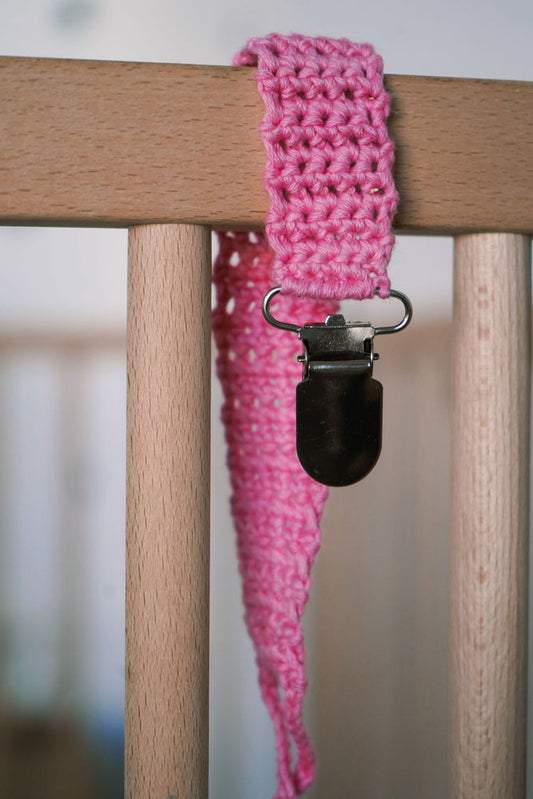 Crochet pacifier clip - candy pink simplicity Babalu boutique